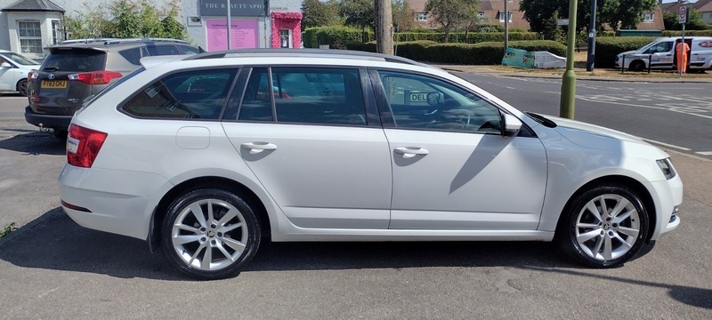 Skoda Octavia Se L Tdi Dsg White #4