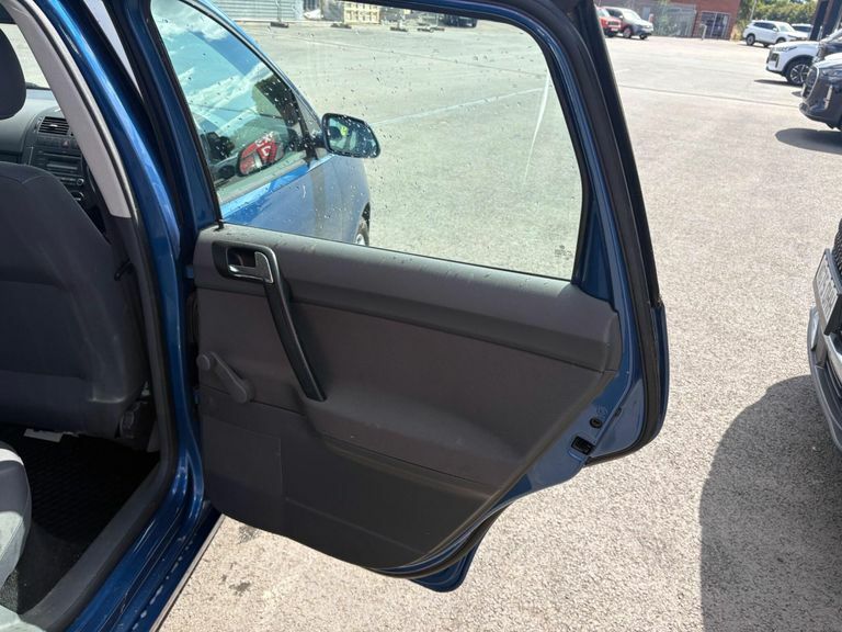 Volkswagen Polo 1.4 Match #6