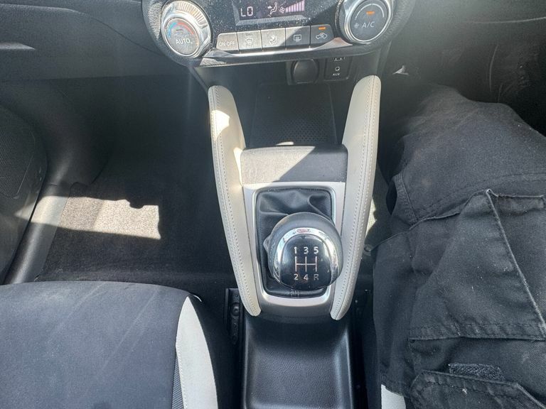Nissan Micra 0.9 Ig-t N-connecta Black #37