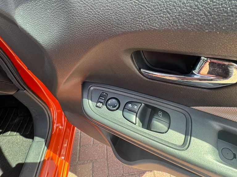 Nissan Micra 0.9 Ig-t N-connecta Black #22