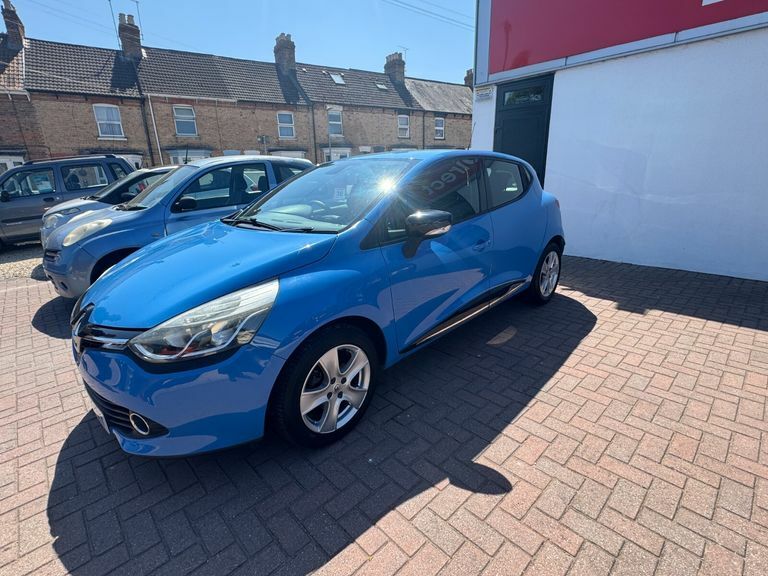 Renault Clio 1.2 16V Dynamique Medianav Blue #2