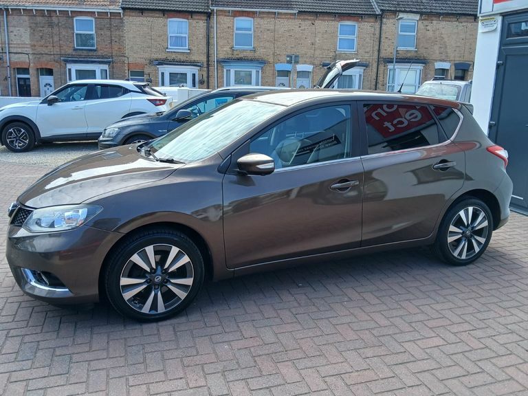 Nissan Pulsar 1.2 Dig-t Tekna Beige #5