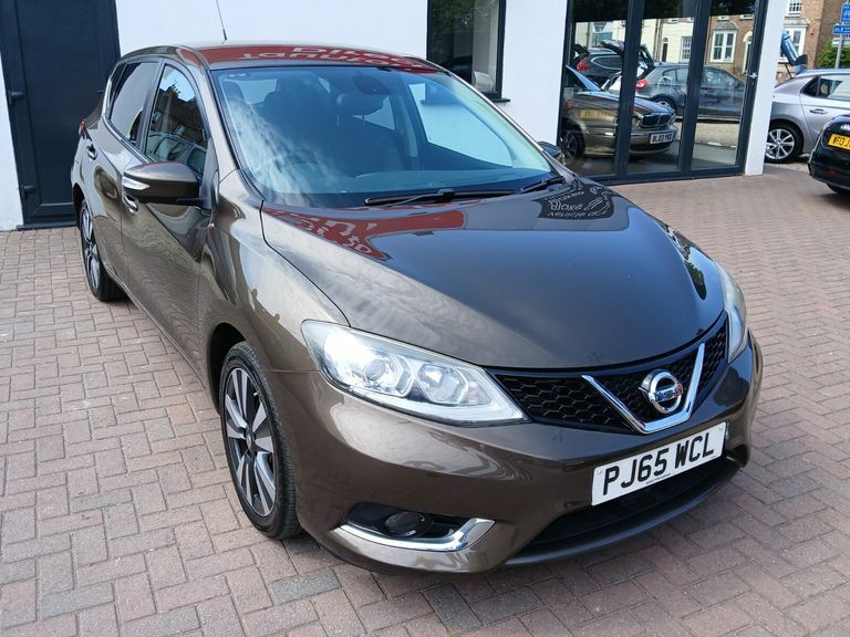 Nissan Pulsar 1.2 Dig-t Tekna Beige #2