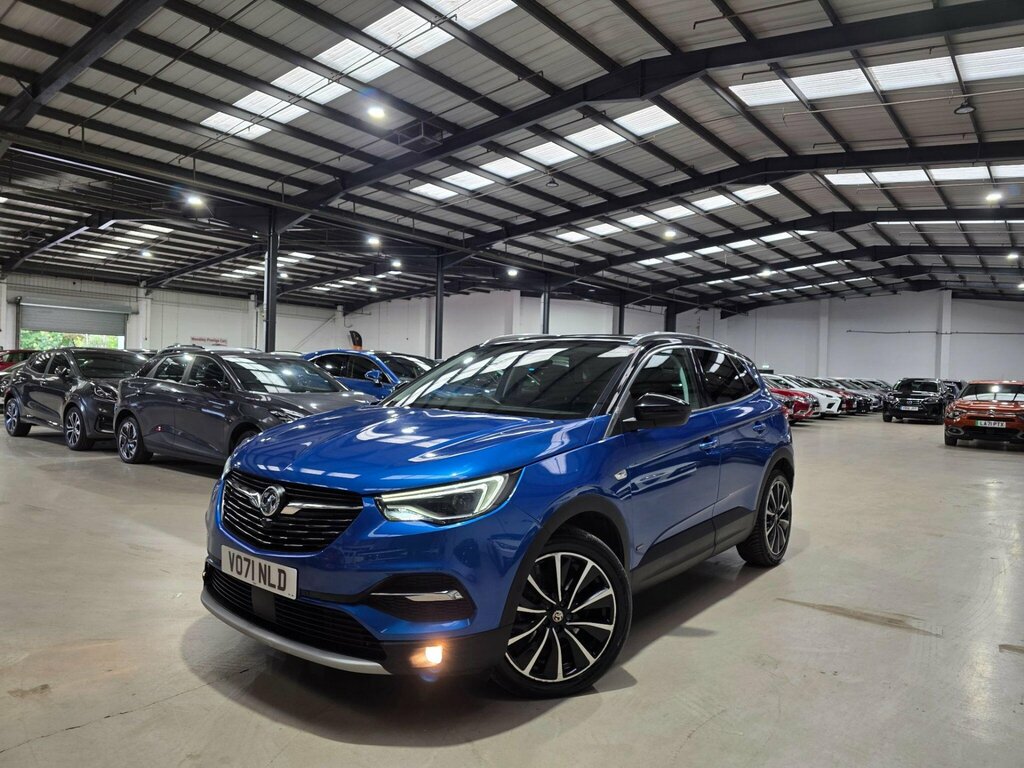 Vauxhall Grandland X 1.6 13.2Kwh Business Edition Nav Premium 4Wd Blue