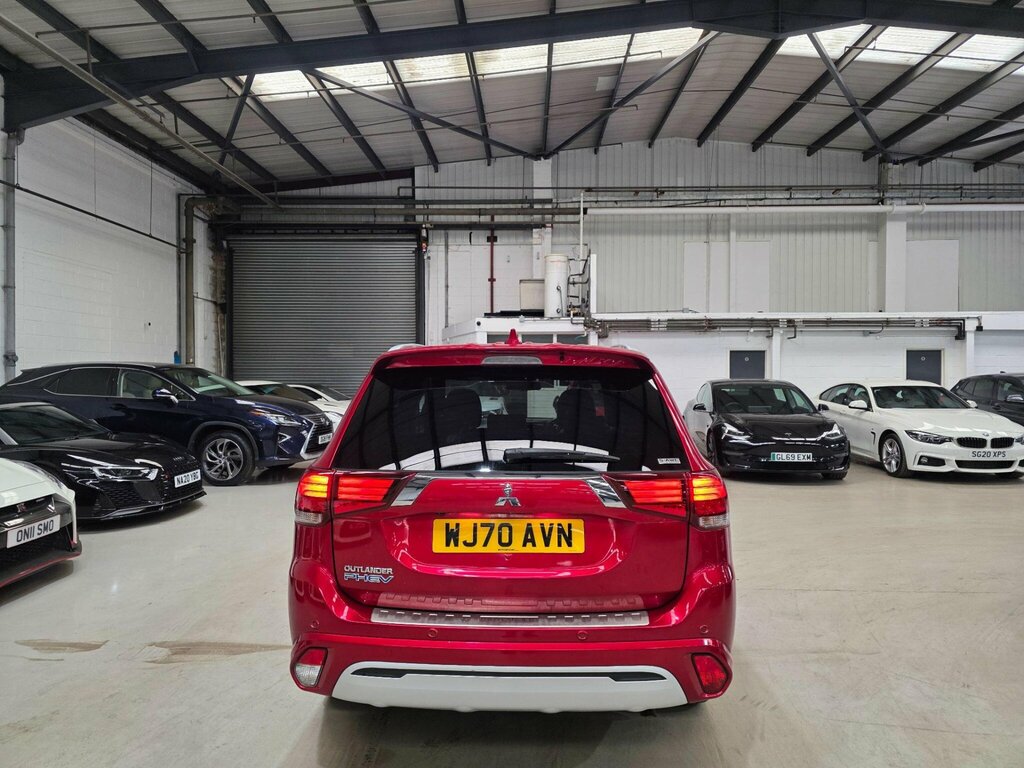 Mitsubishi Outlander 2.4H Twinmotor 13.8Kwh Dynamic Safety Cvt 4Wd Euro WJ70AVN Red #3