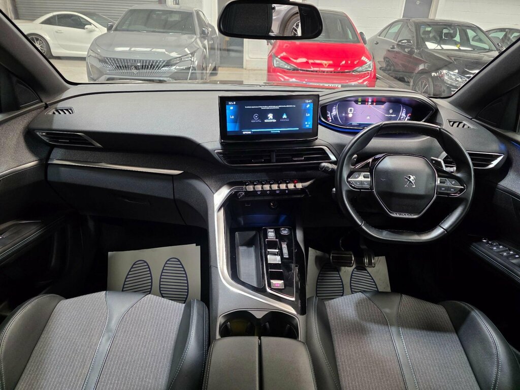 Peugeot 5008 1.2 Puretech Allure Premium Eat Euro 6 Ss BT23EEO Black #4