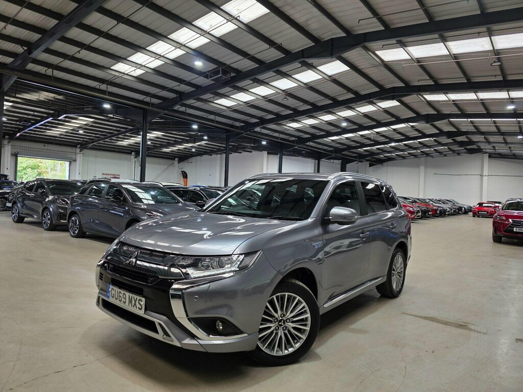 Mitsubishi Outlander 2.4H Twinmotor 13.8Kwh Dynamic Safety Cvt 4Wd Euro Grey