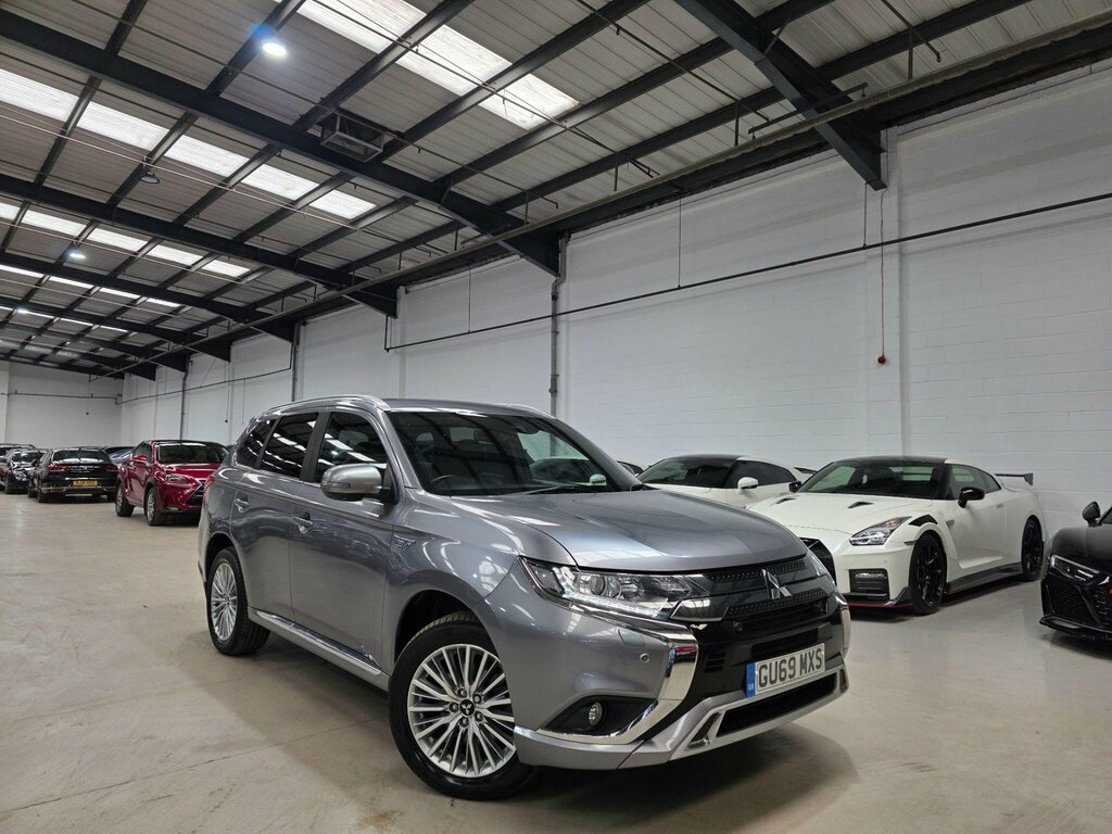 Mitsubishi Outlander 2.4H Twinmotor 13.8Kwh Dynamic Safety Cvt 4Wd Euro GU69MXS Grey #2