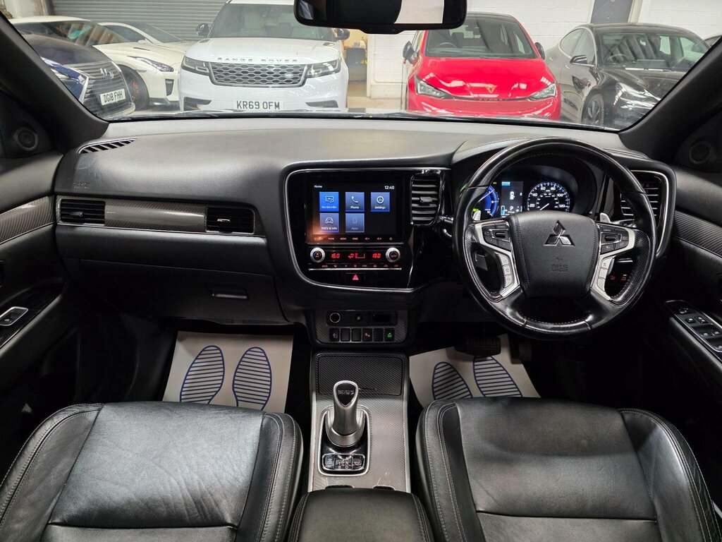 Mitsubishi Outlander 2.4H Twinmotor 13.8Kwh Dynamic Safety Cvt 4Wd Euro GU69MXS Grey #4