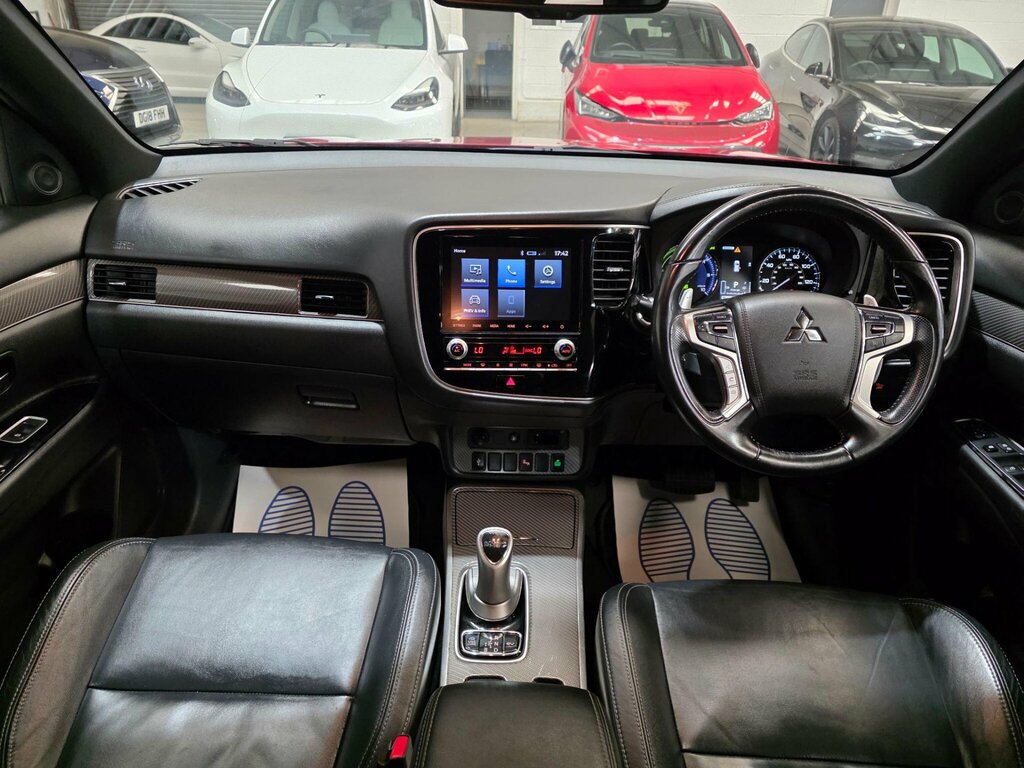 Mitsubishi Outlander 2.4H Twinmotor 13.8Kwh Dynamic Cvt 4Wd Euro 6 Ss DU69YTD Red #4
