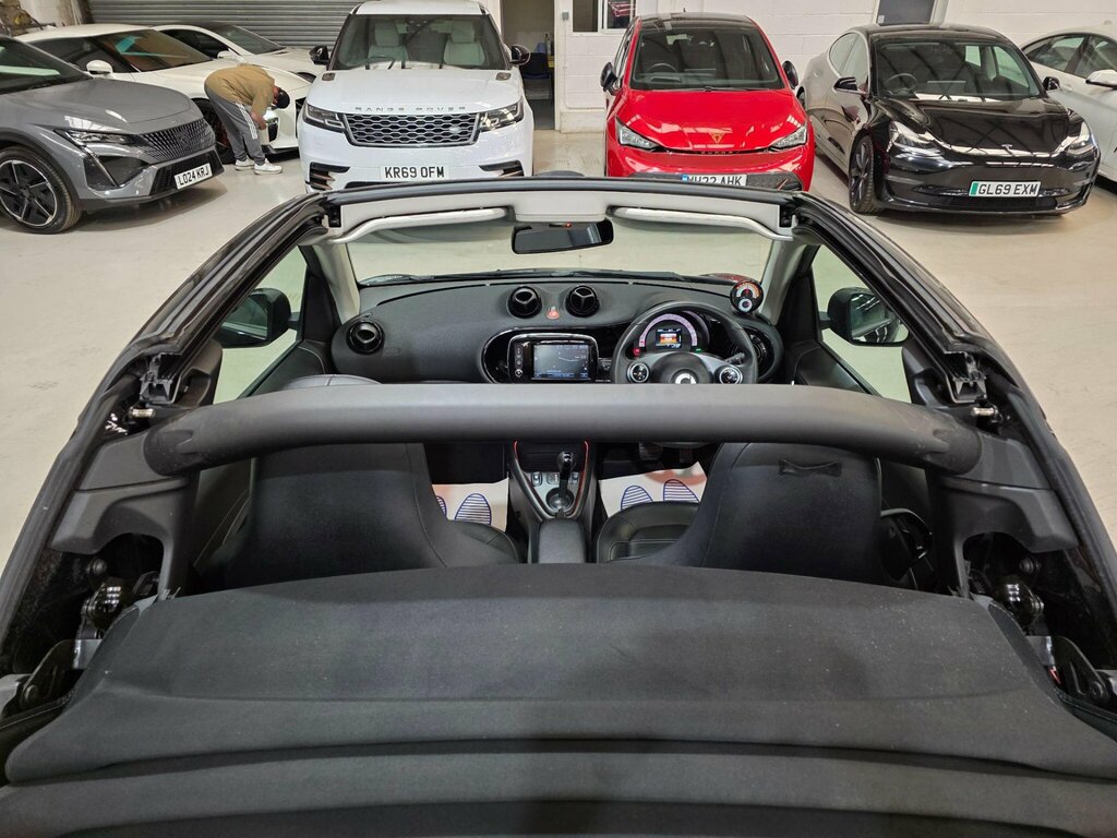 Smart Fortwo Cabrio 60Kw Eq Pulse Premium 17Kwh 22Kwch Black #22