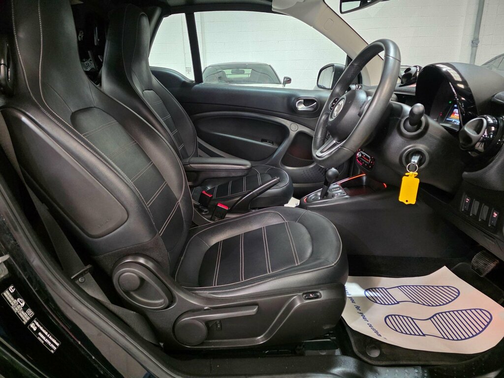 Smart Fortwo Cabrio 17.6Kwh Prime Exclusive Cabriolet 22Kw C Black #5