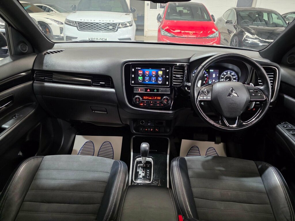 Mitsubishi Outlander 2.0 Mivec Black Cvt 4Wd Euro 6 Ss Grey #4