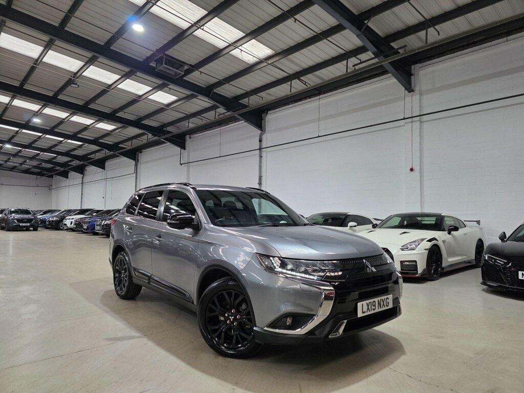 Mitsubishi Outlander 2.0 Mivec Black Cvt 4Wd Euro 6 Ss Grey #2