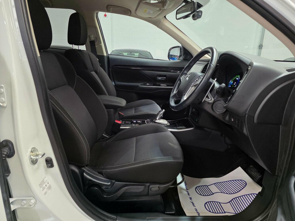 Mitsubishi Outlander 2.4H Twinmotor 13.8Kwh Design Cvt 4Wd Euro 6 Ss White #5