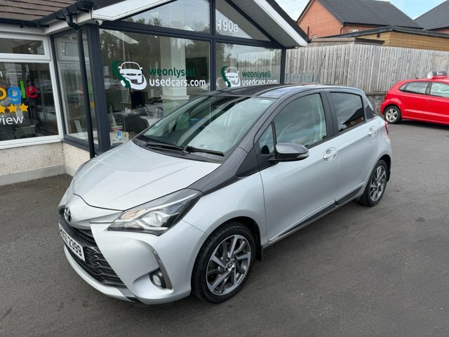 Toyota Yaris Yaris Icon Vvt-i Black #3