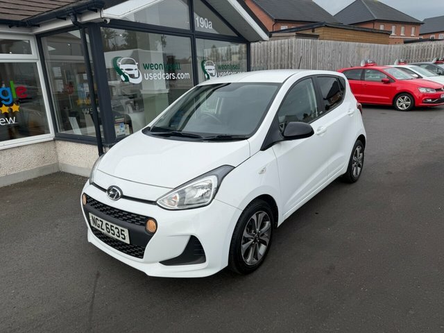 Hyundai I10 1.0 Play Hatchback Euro 6 67 Ps White #3