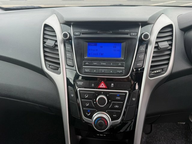 Hyundai I30 1.6 Crdi Blue Drive Se Dct Euro 6 Ss Black #12