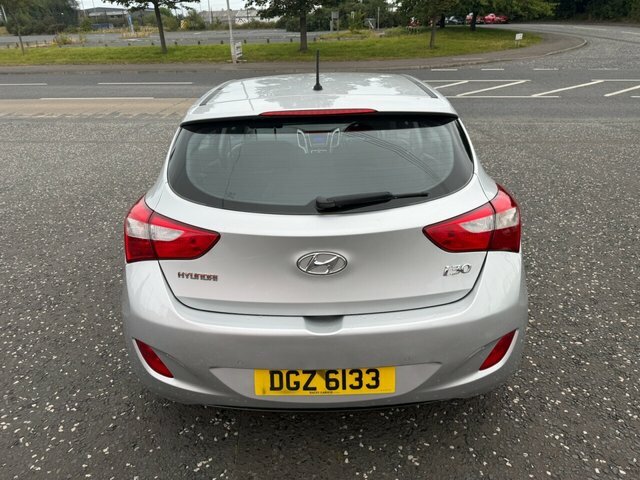 Hyundai I30 1.6 Crdi Blue Drive Se Hatchback Silver #6