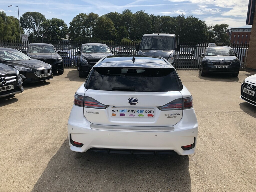 Lexus CT 1.8 200H Sport White #4