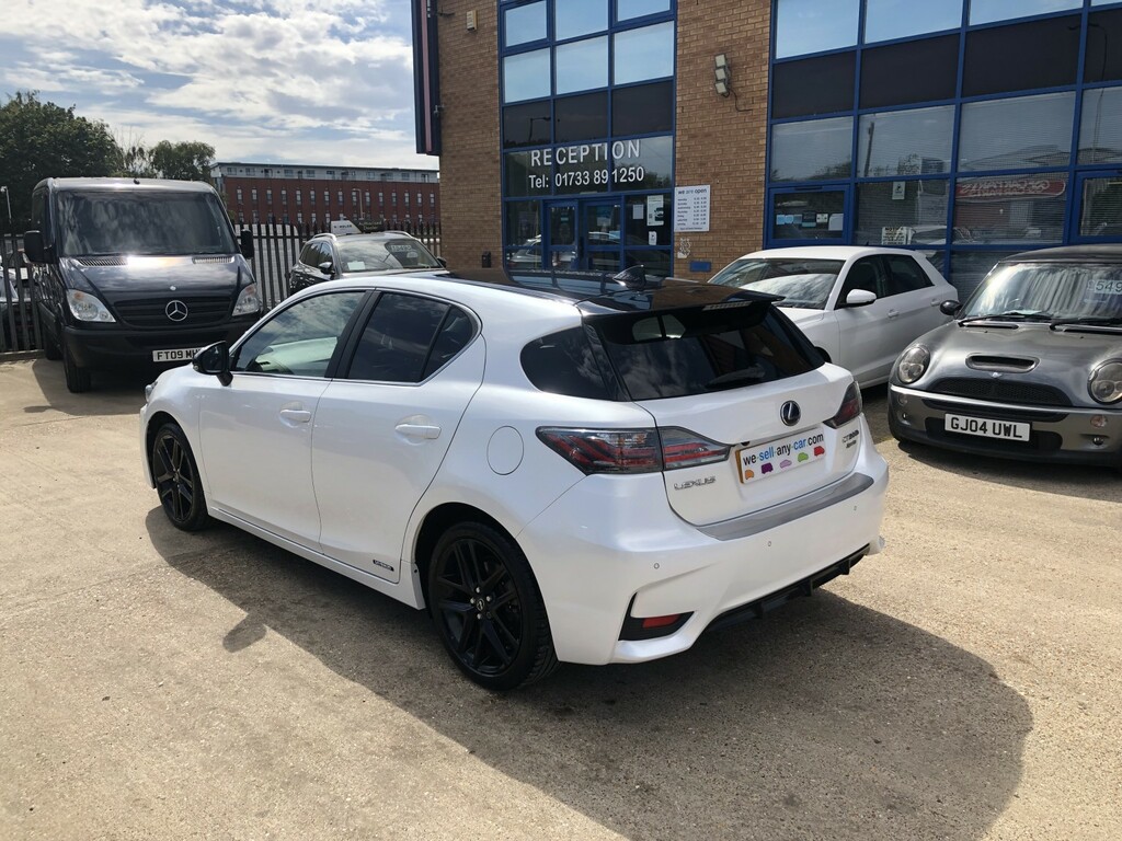 Lexus CT 1.8 200H Sport White #5