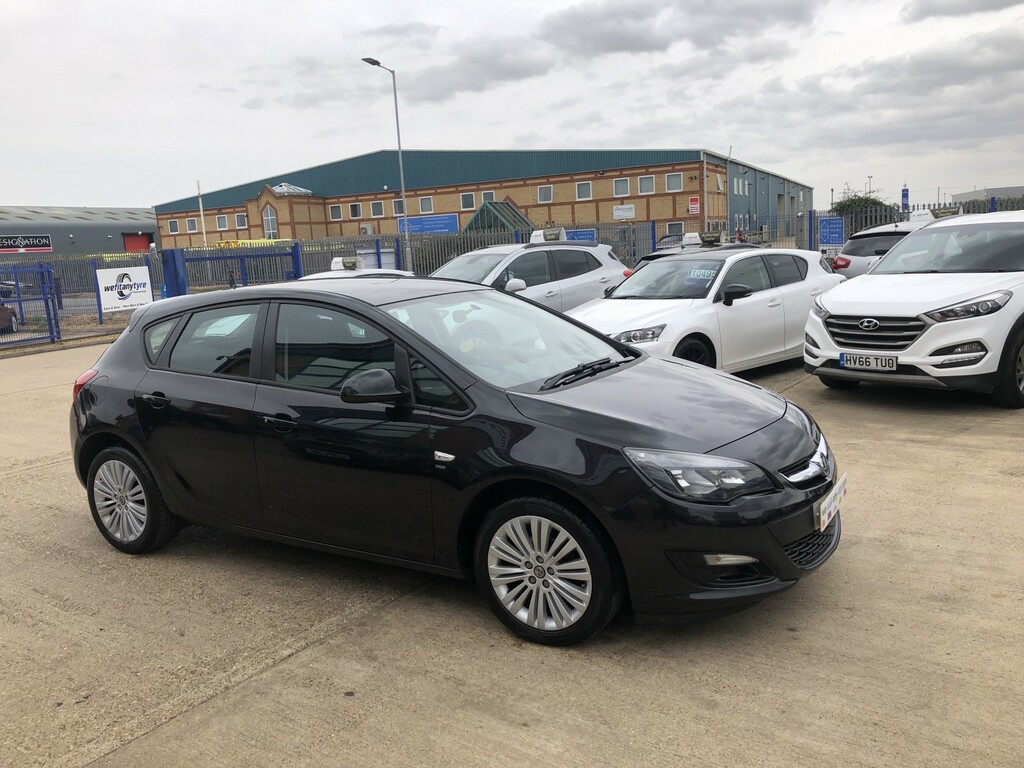 Vauxhall Astra 1.4 16V Energy Black