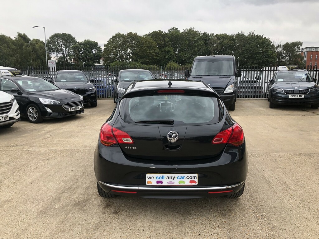 Vauxhall Astra 1.4 16V Energy Black #6