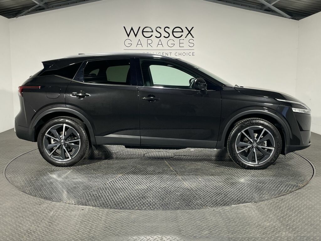 Nissan Qashqai 1.3 Dig-t Mh 158 Tekna Xtronic Black #5