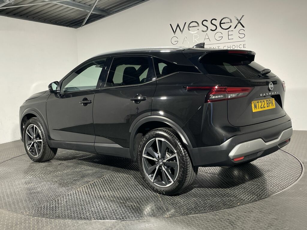 Nissan Qashqai 1.3 Dig-t Mh 158 Tekna Xtronic Black #3