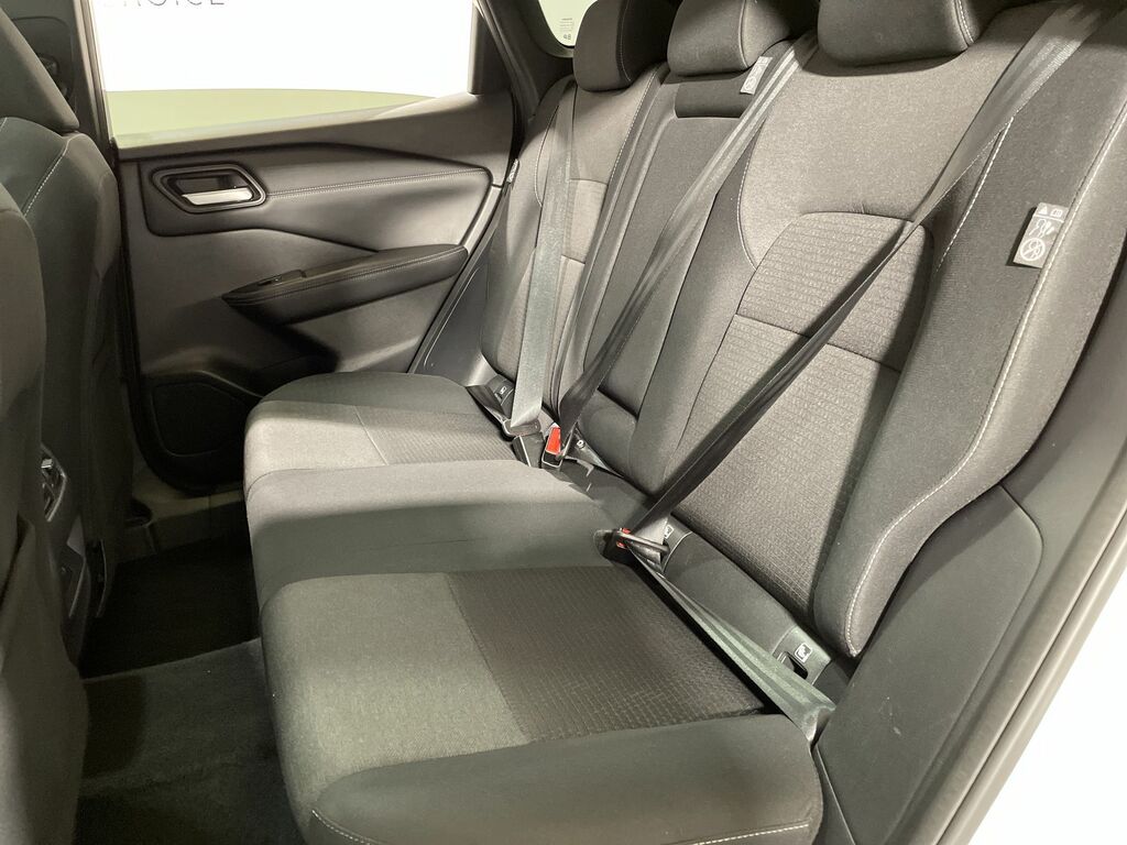 Nissan Qashqai 1.3 Dig-t Mh N-connecta White #4