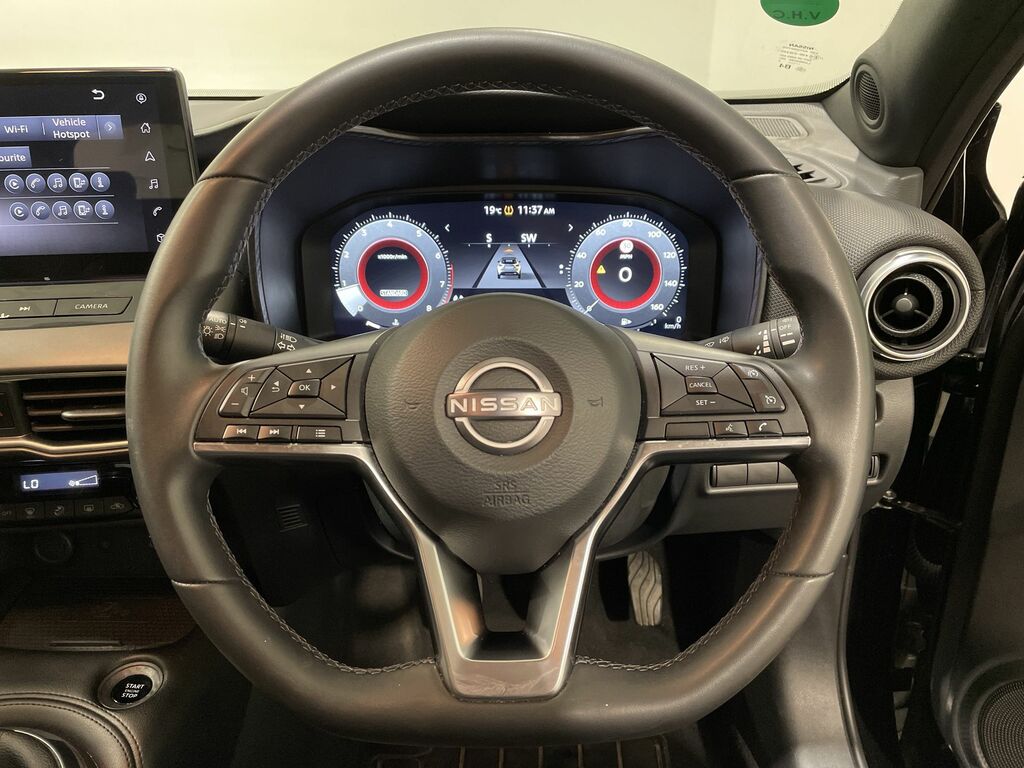 Nissan Juke 1.6 Hybrid N-connecta White #46