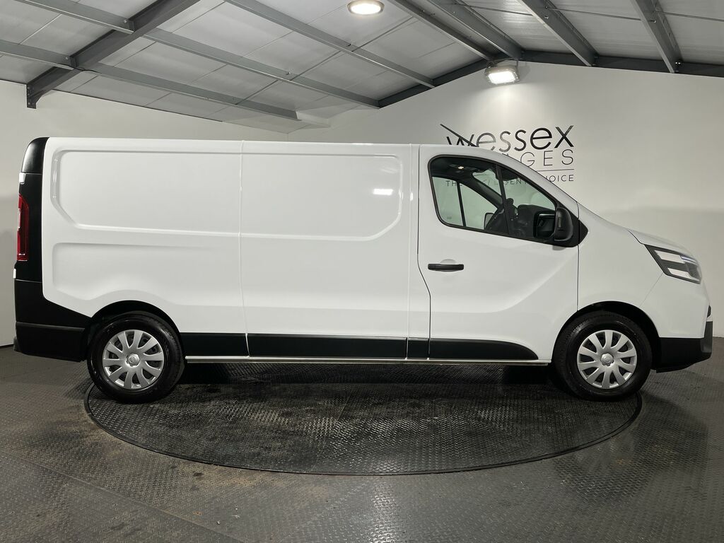 Nissan Primastar Acenta Dci White #6