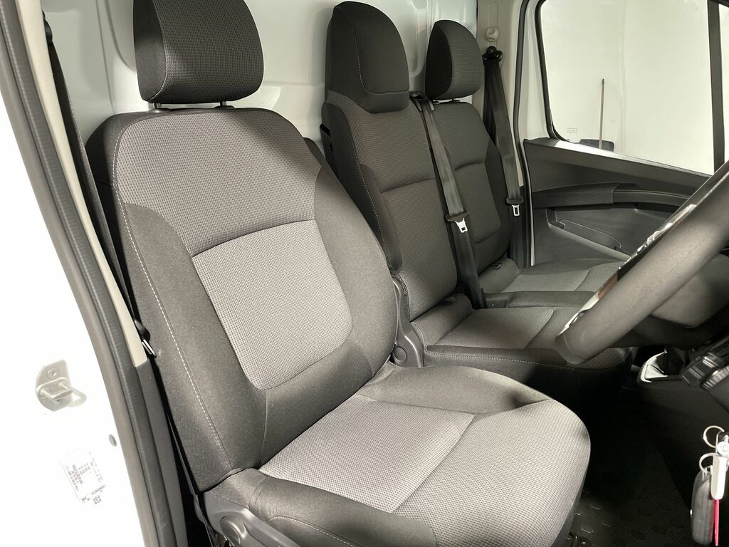 Nissan Primastar 2.0 Dci 150 Acenta L2 H1 3.0T Crew Van With 6 Seat White #37