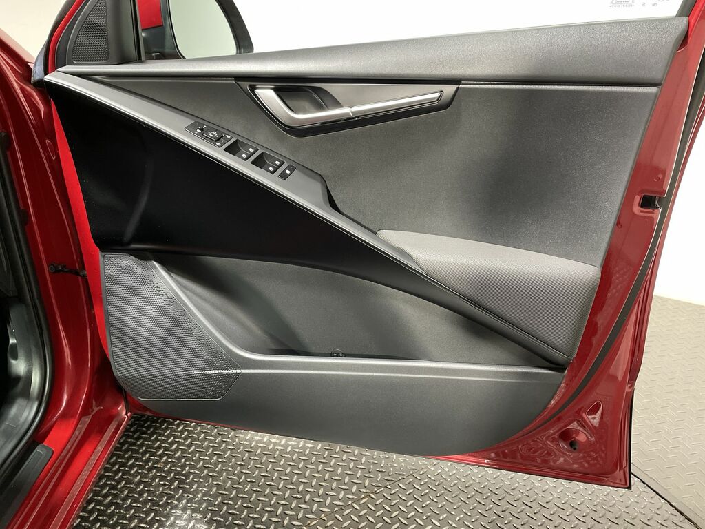 Kia Niro 1.6 Gdi Hybrid 4 Dctrear Camera - Heated Sea Red #34