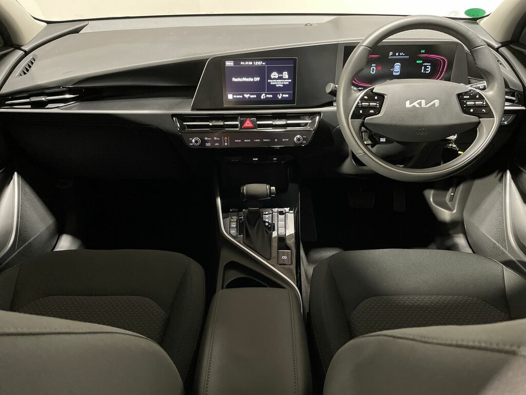 Kia Niro 1.6 Gdi Hybrid 4 Dctrear Camera - Heated Sea Red #25