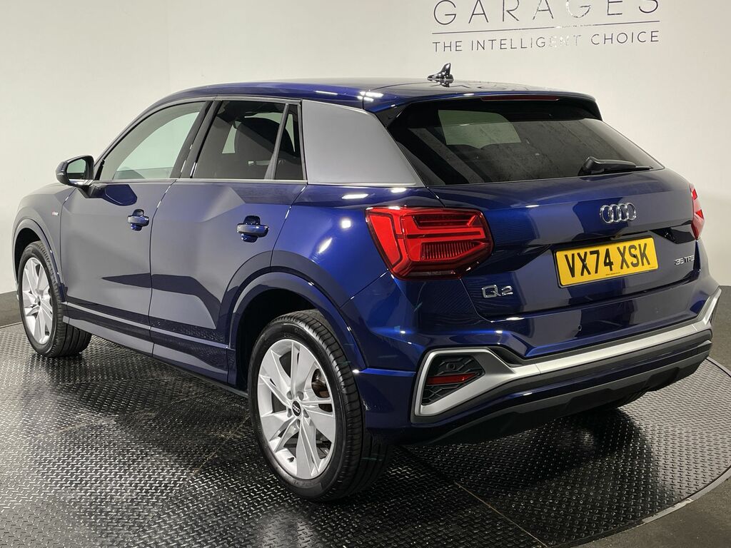 Audi Q2 Audi Q2 Sport 35 Tfsi 150 Ps S Tronic Grey #4