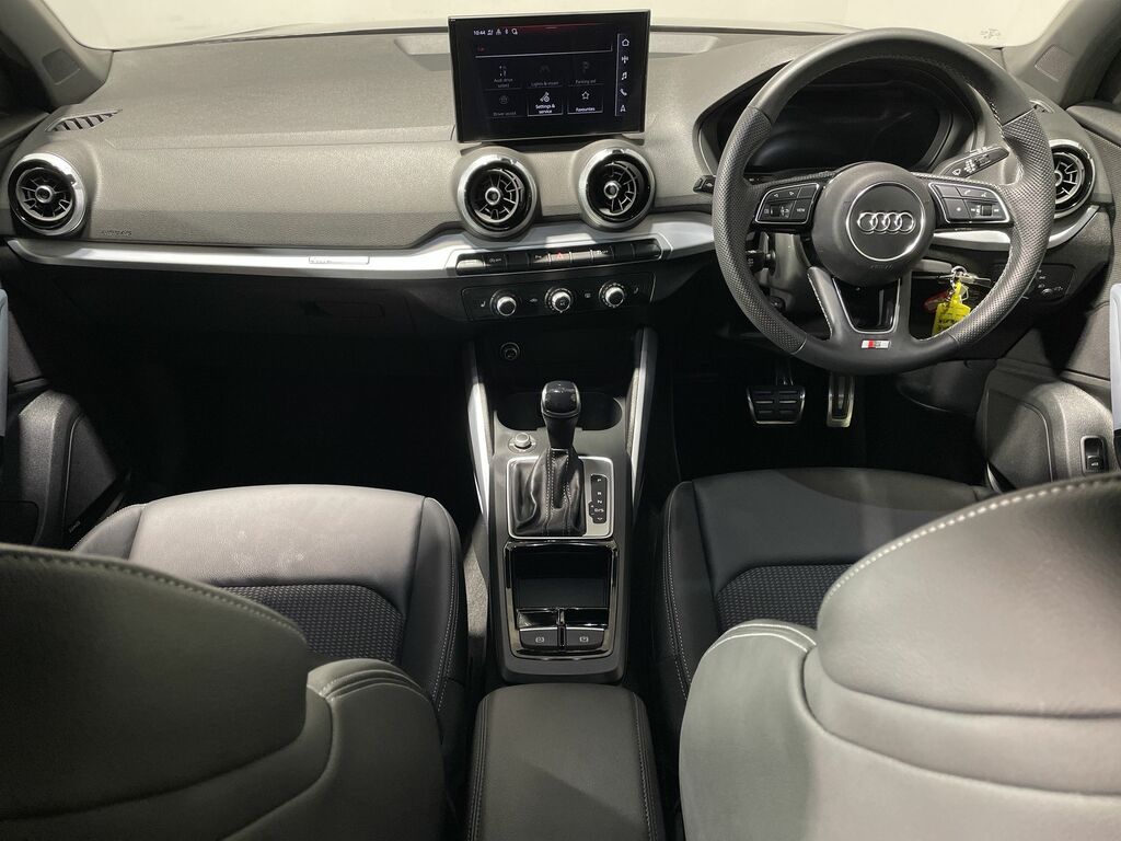 Audi Q2 Audi Q2 Sport 35 Tfsi 150 Ps S Tronic Grey #28