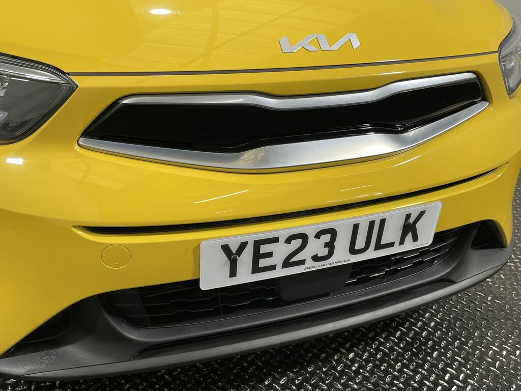 Kia Stonic 1.0T Gdi 99 2 Yellow #6