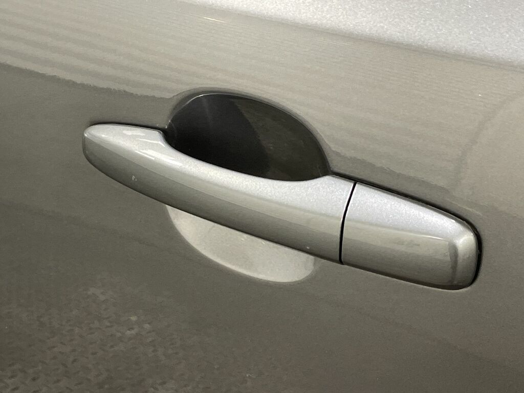 Volvo V40 T3 Momentum Rear Park Assist, Spare Wheel Silver #19