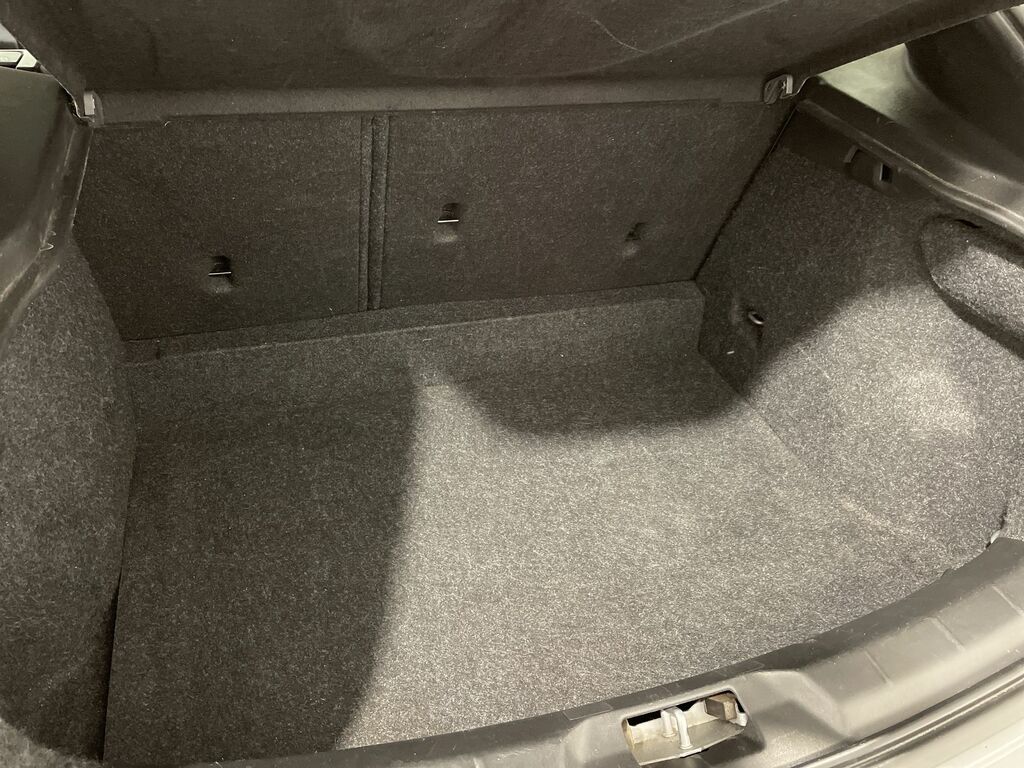 Volvo V40 T3 Momentum Rear Park Assist, Spare Wheel Silver #23