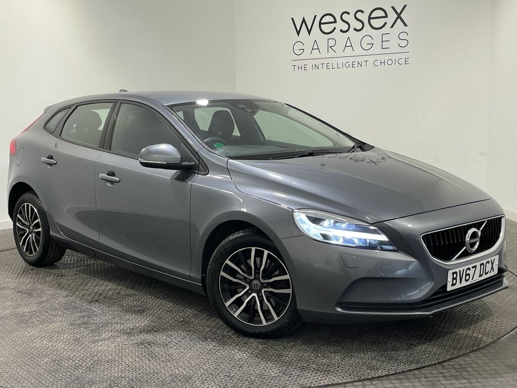 Volvo V40 Momentum T2 Grey