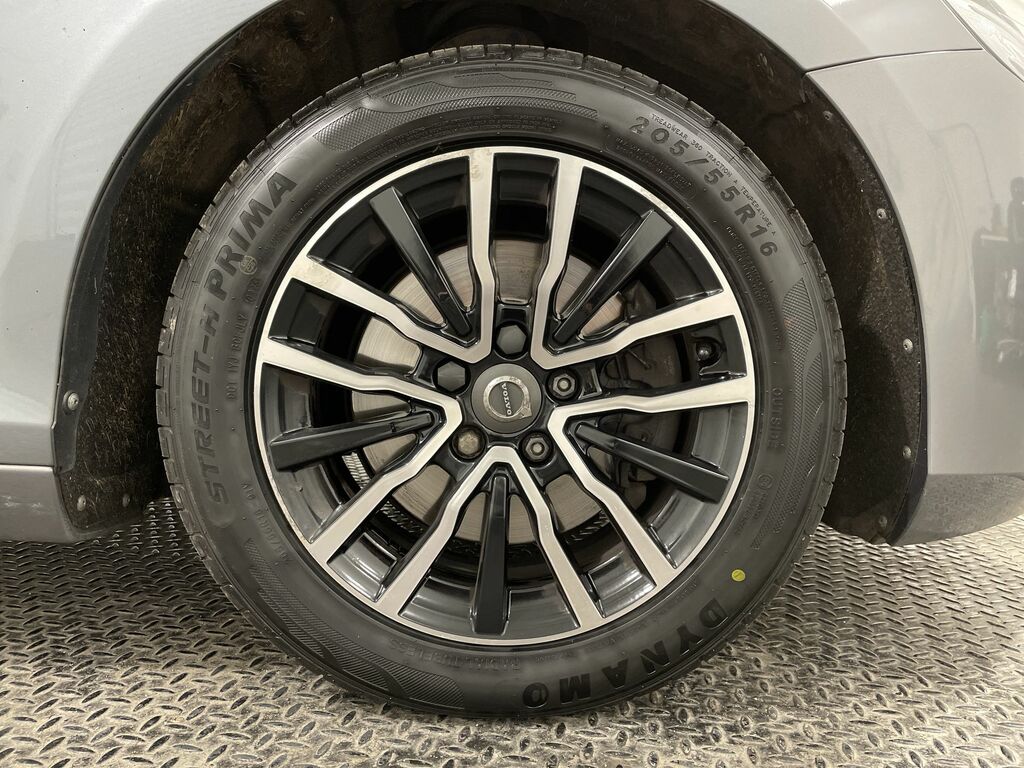 Volvo V40 T3 Momentum Rear Park Assist, Spare Wheel Silver #11