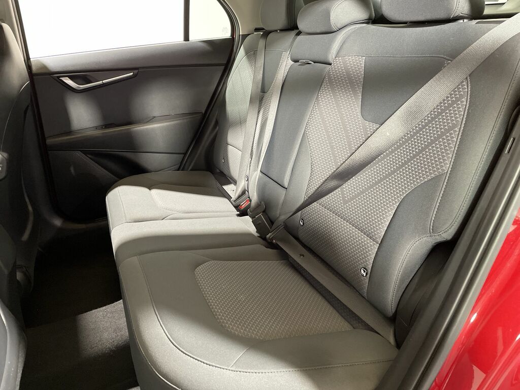 Kia Niro 1.6 Gdi Hybrid 2 Dct Red #3