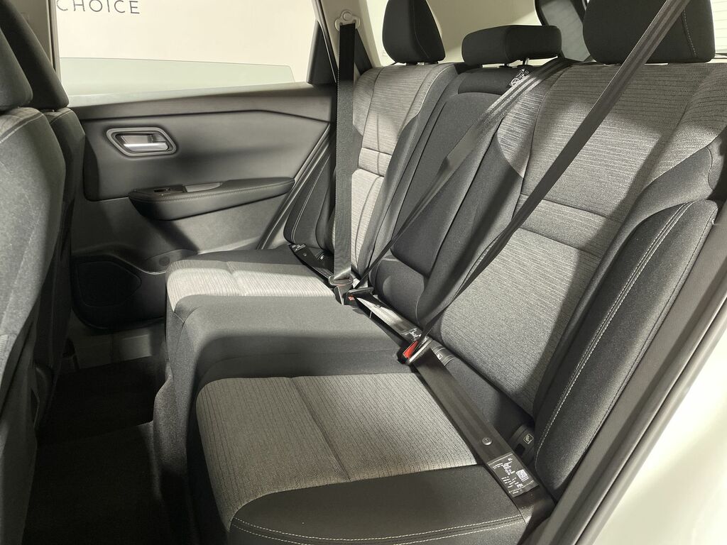 Nissan X-Trail 1.5 E-power 204 Acenta Premium Xtronic 52022 White #3