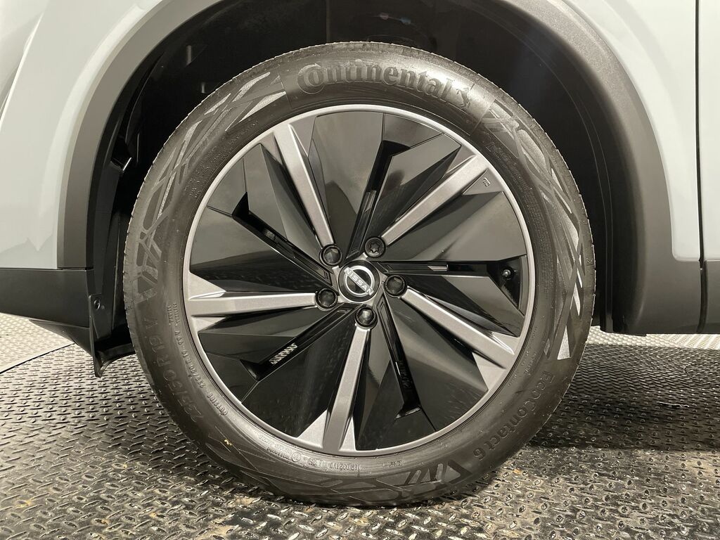 Nissan Qashqai 1.3 Dig-t Mh Tekna Grey #3