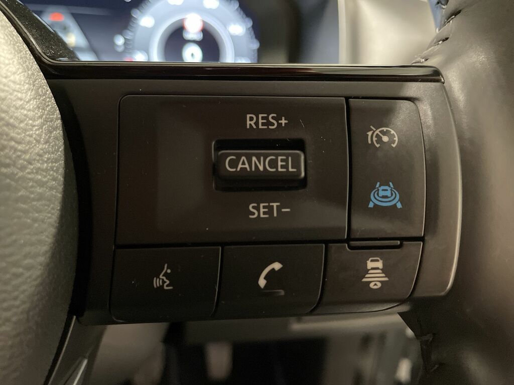 Nissan Qashqai 1.3 Dig-t Mh 158 N-connecta Glass Rf Xtronic Blue #47