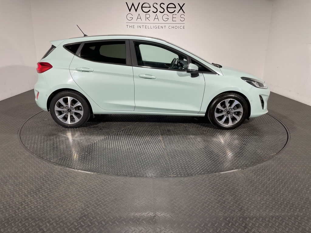 Ford Fiesta B And O Play Titan EK18FDJ Green #3