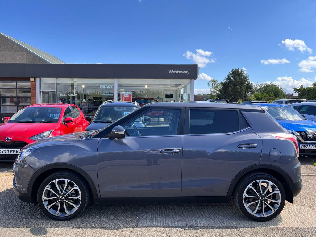 SsangYong Tivoli 1.6 Ultimate Grey #5