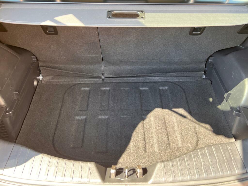 SsangYong Tivoli 1.6L Ultimate Silver #44