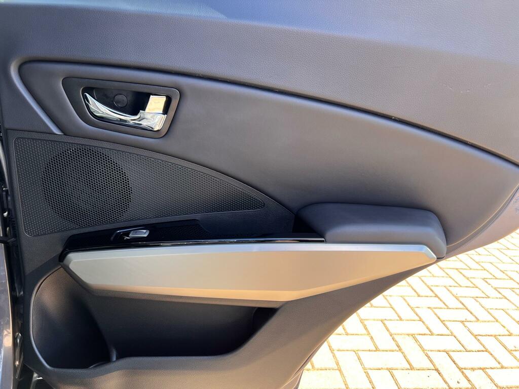 SsangYong Tivoli 1.6L Ultimate Silver #43